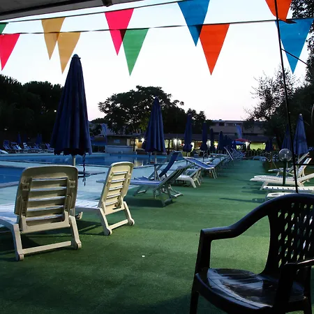 Trilocale In Un A Principina Mare 2* 普林希匹纳马尔