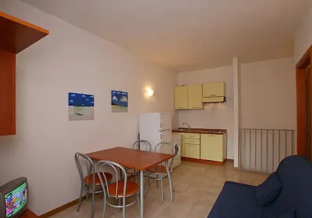 Trilocale In Un A Principina Mare 2*