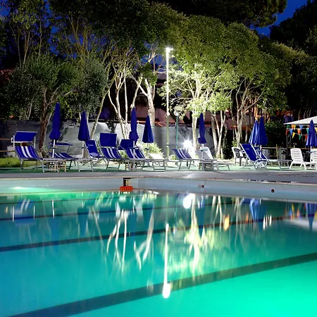 Trilocale In Un A Principina Mare Aparthotel