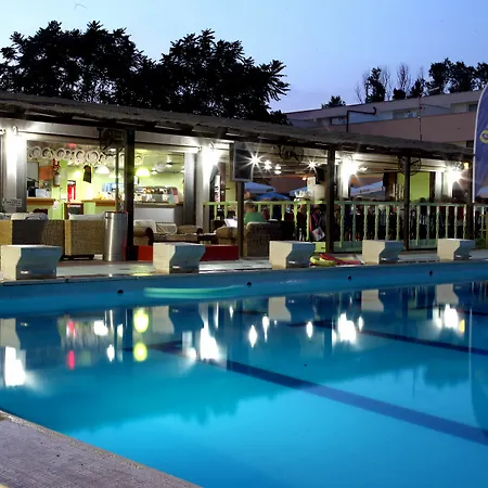 Trilocale In Un A Principina Mare Aparthotel