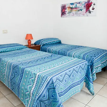 Aparthotel Trilocale In Un A Principina Mare
