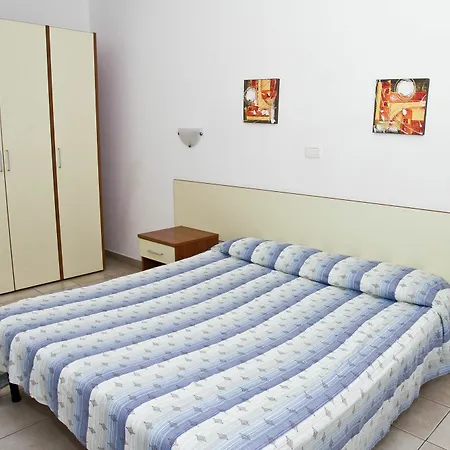Trilocale In Un A Principina Mare Апарт-отель 2*